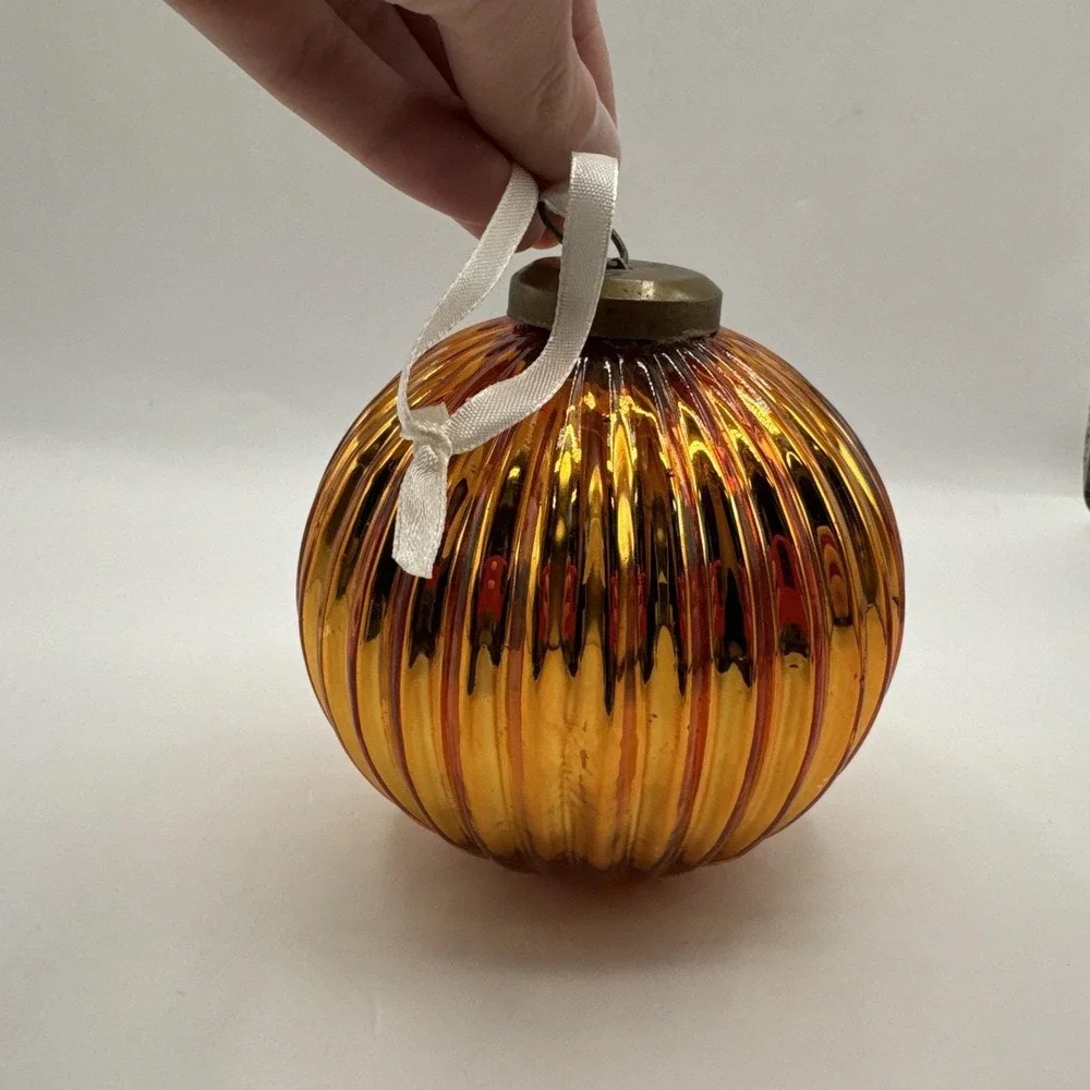 Vintage Kugel Glass Ornament Gold Ribbed Pumpkin Shape Mercury  Glass‎